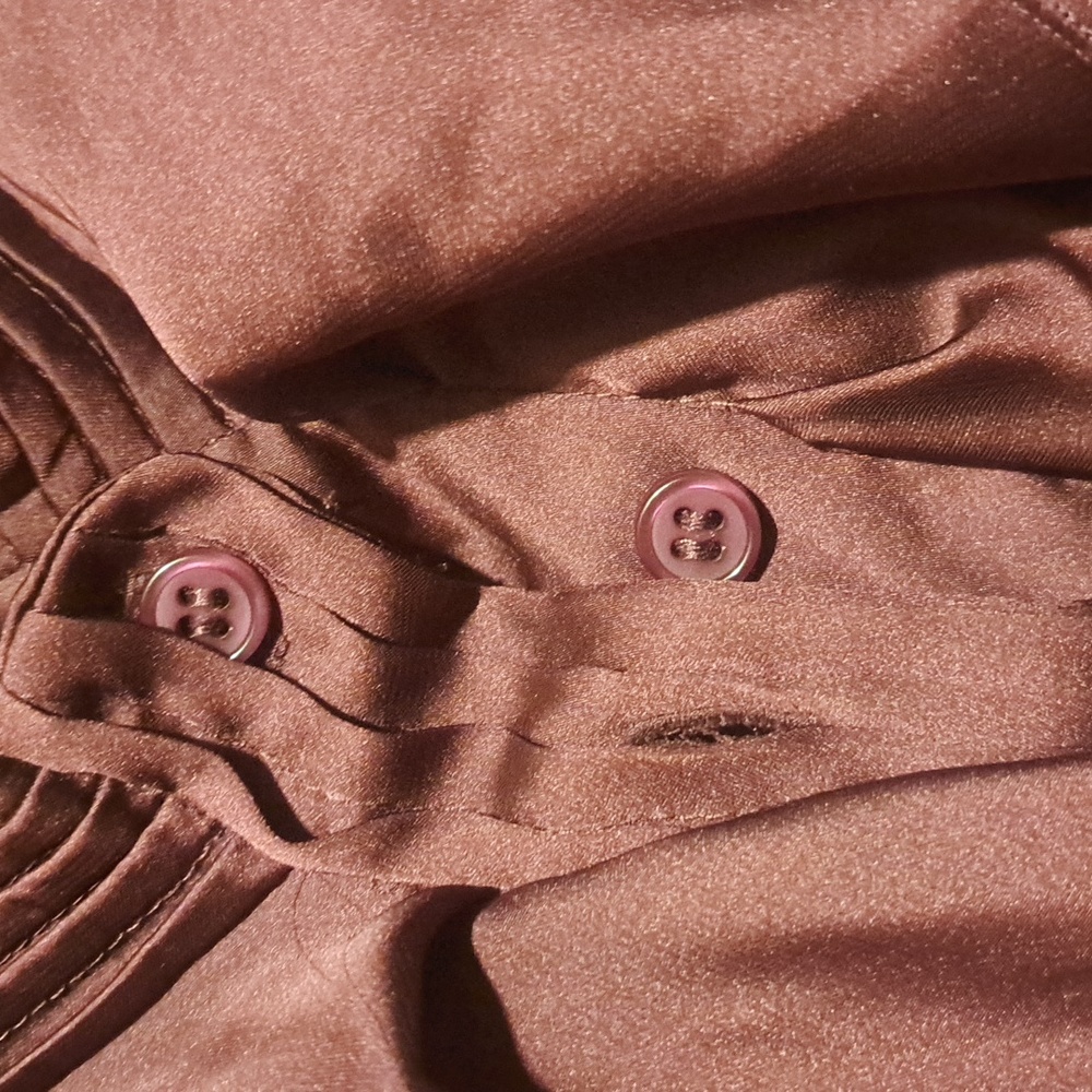 🍇 Jessica Ruffled Classy Womans Sleevless Grap Purple Wine Colur Blouse - Picture 3 of 6